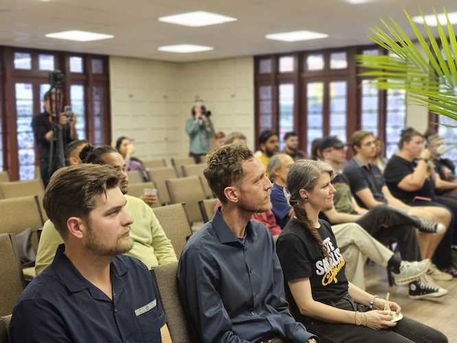 UUS Crowd